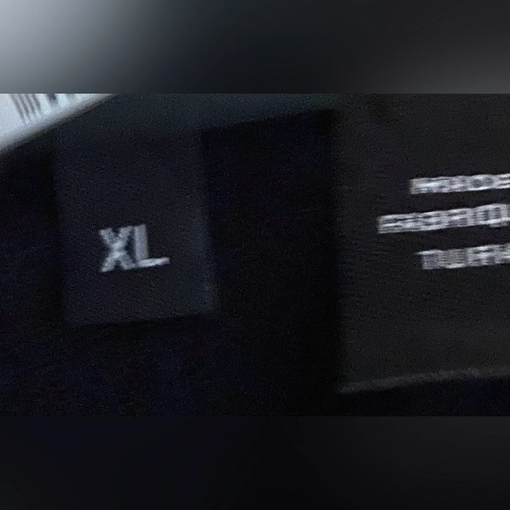 Boss Hugo Boss crew neck slim fit sweater. XL. Black.
